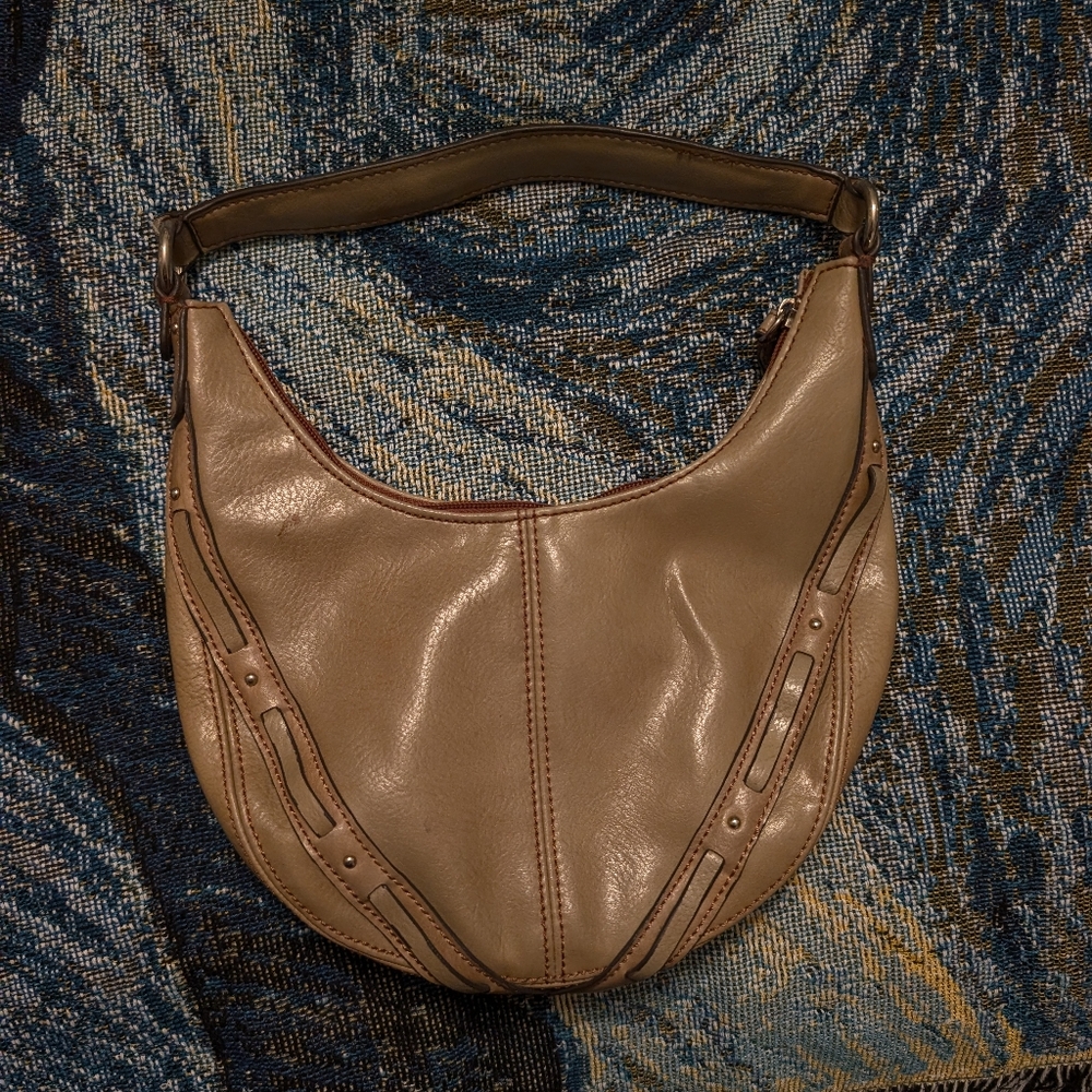 Liz Claiborne Elegant Tan Leather Shoulder Bag